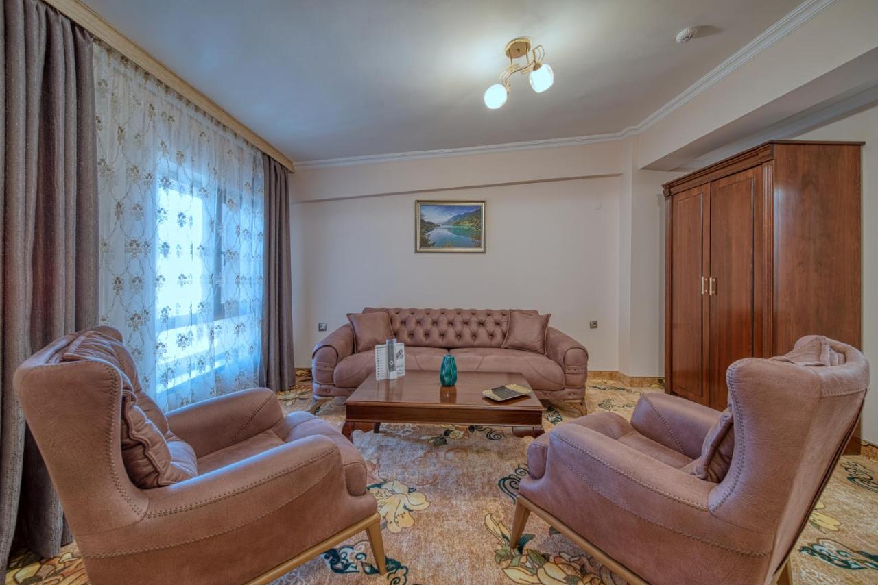 Residence Konstantina Palace Kazanlŭk Dış mekan fotoğraf