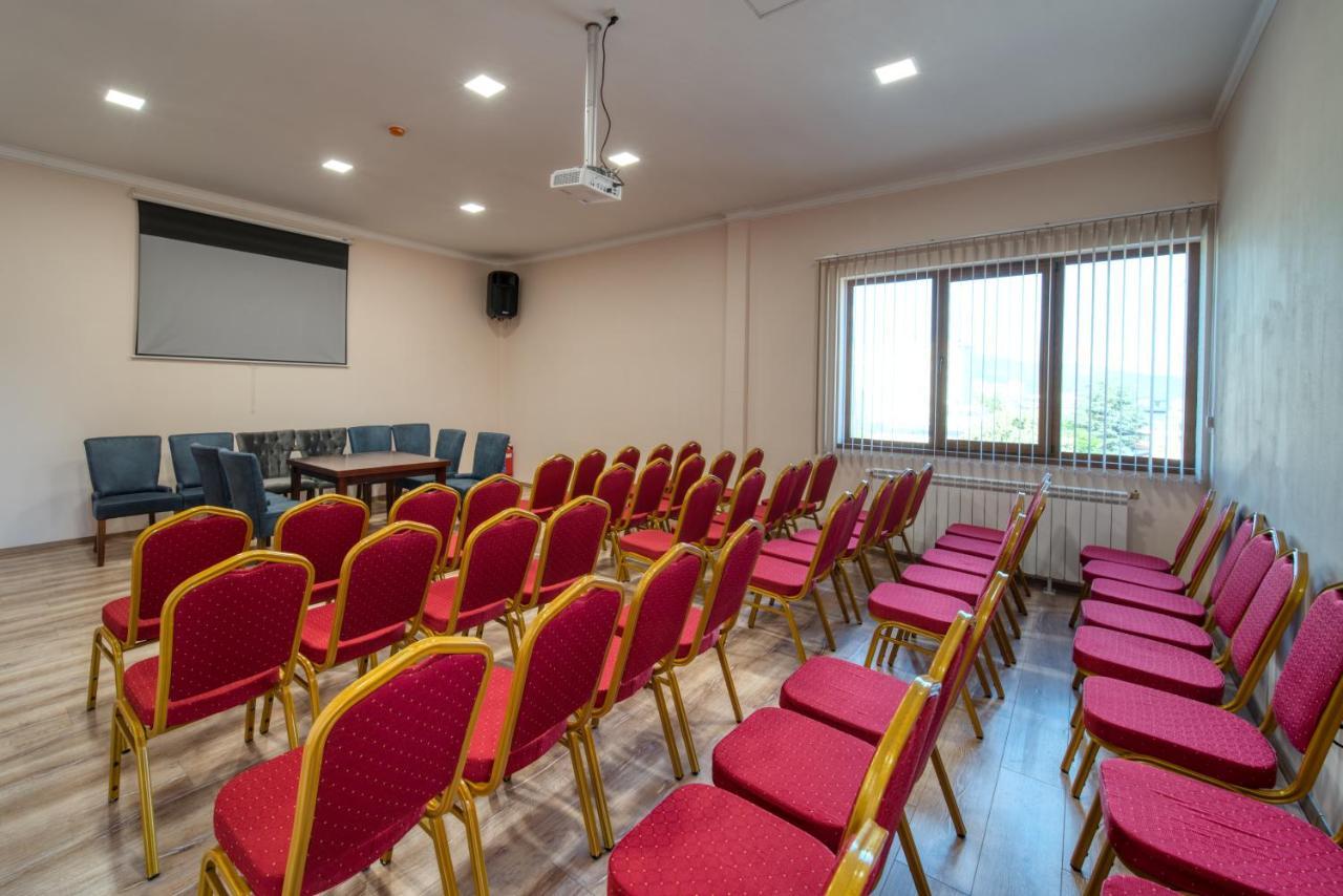 Residence Konstantina Palace Kazanlŭk Dış mekan fotoğraf
